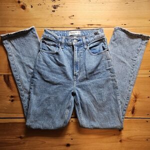 Abercrombie & Fitch Light Blue 90s Straight Ultra High Rise Jeans, Curve Love